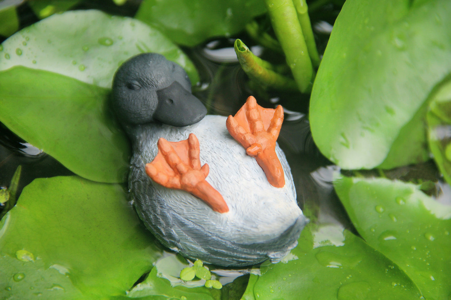 Wobbly Duck Figurine - Gray