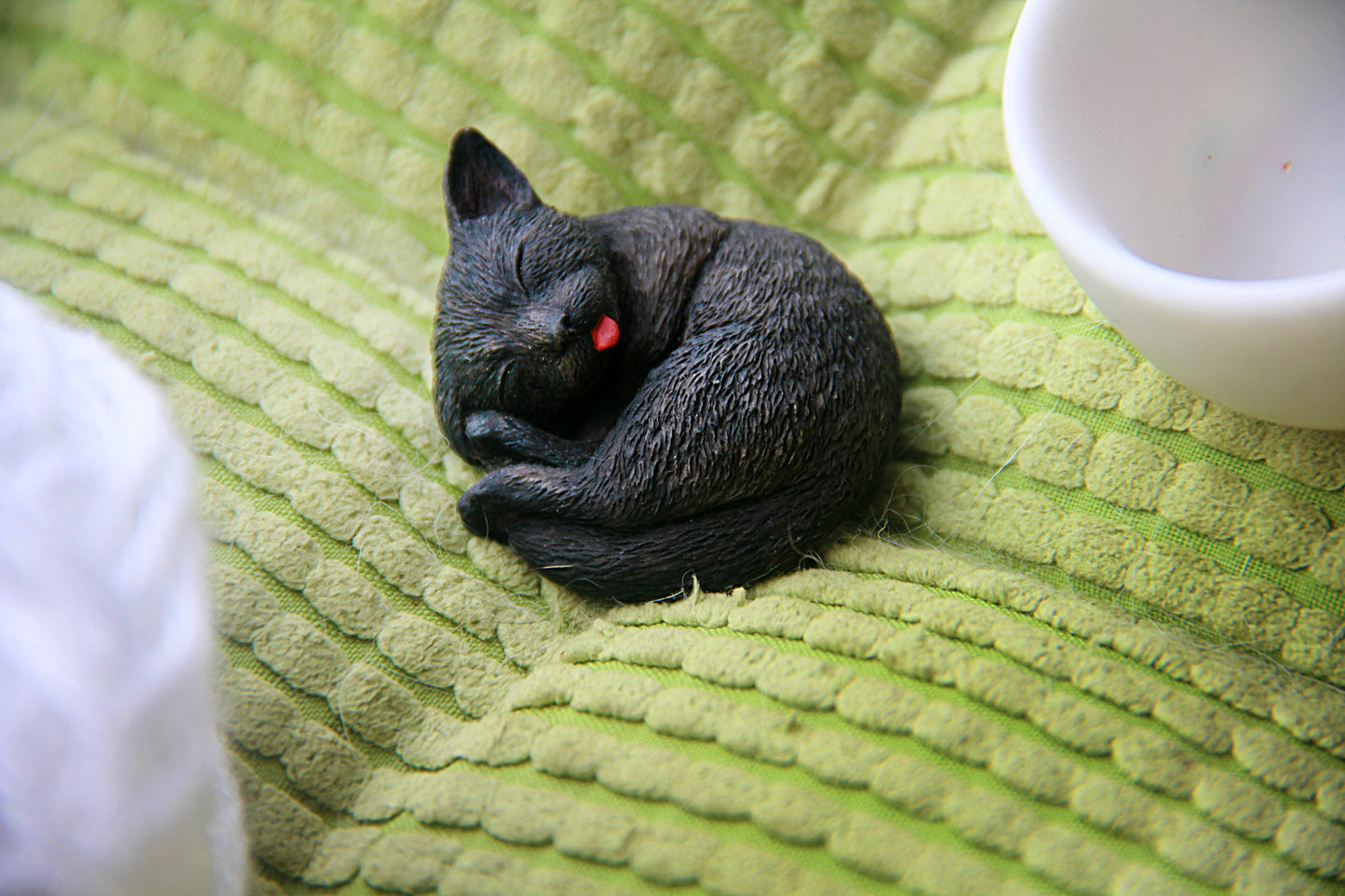 Cat in Teacup Figurine - Black