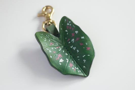 Caladium Humboldtii ’Wightii‘ Leather Bag Charm